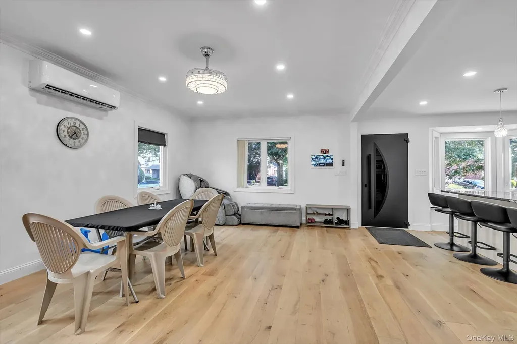 206-15 Richland Avenue Oakland Gardens NY 11364