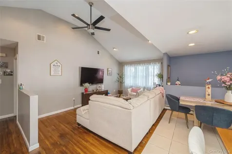 389 Briarwood Road Massapequa NY 11758