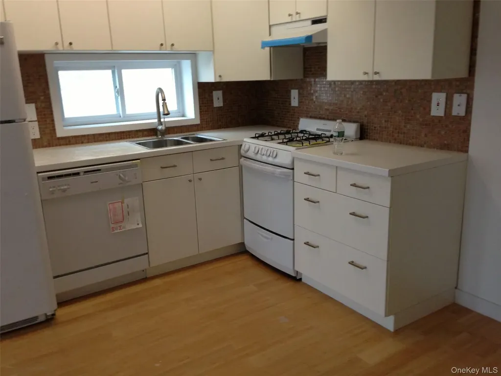 43-14 157 Street Flushing NY 11355