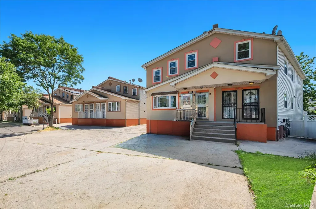 14014 Charles Lane Springfield Gardens NY 11413