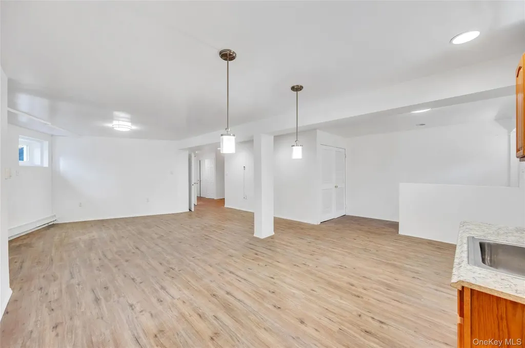14014 Charles Lane Springfield Gardens NY 11413