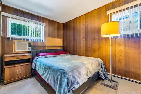 26 Berry Lane Hicksville NY 11801