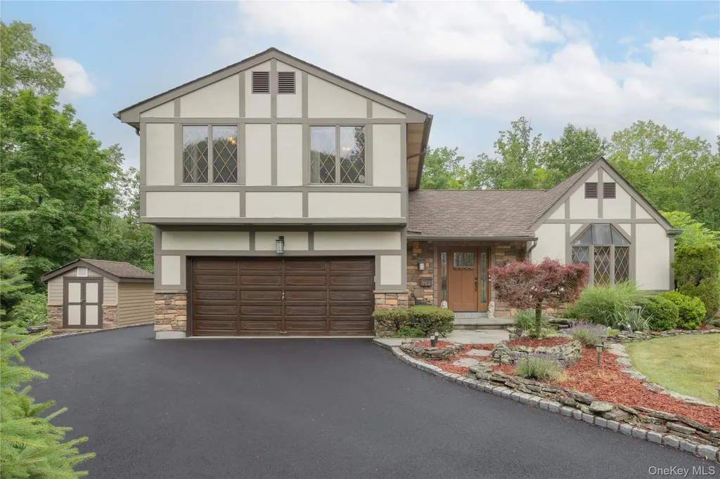 268 W Central Avenue Pearl River NY 10965
