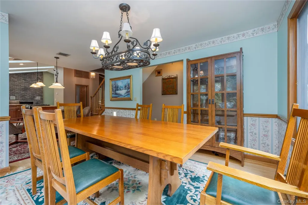 268 W Central Avenue Pearl River NY 10965