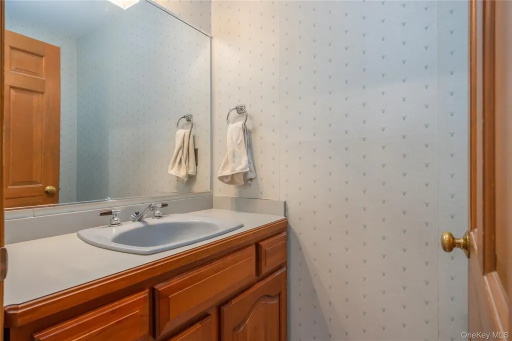 268 W Central Avenue Pearl River NY 10965