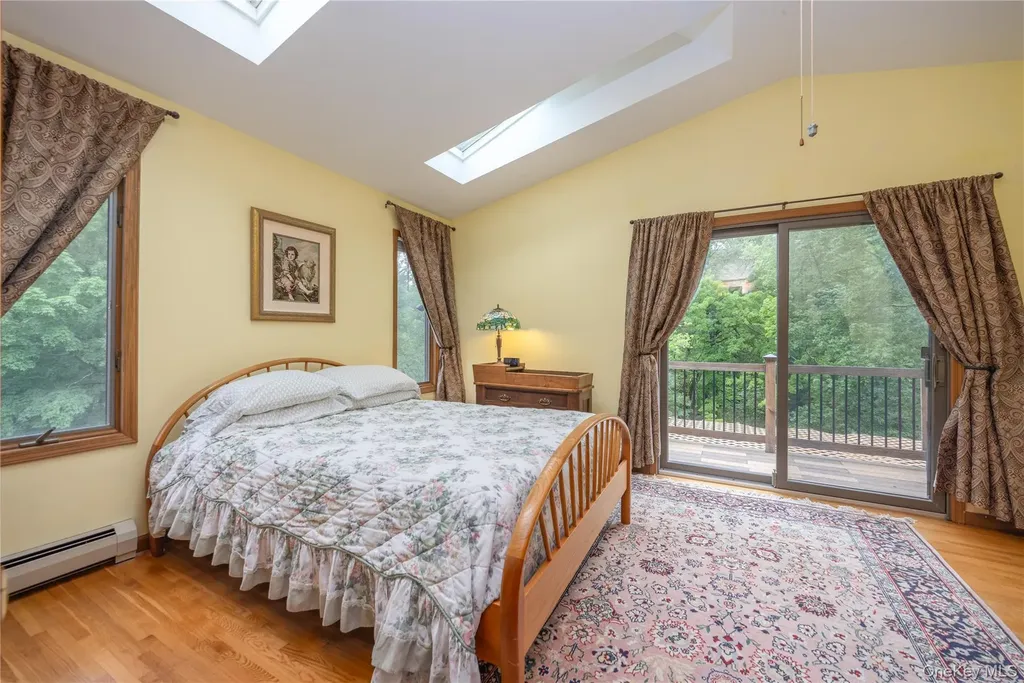 268 W Central Avenue Pearl River NY 10965