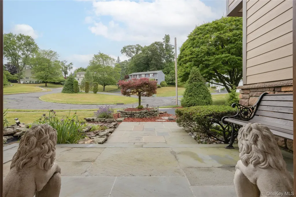 268 W Central Avenue Pearl River NY 10965