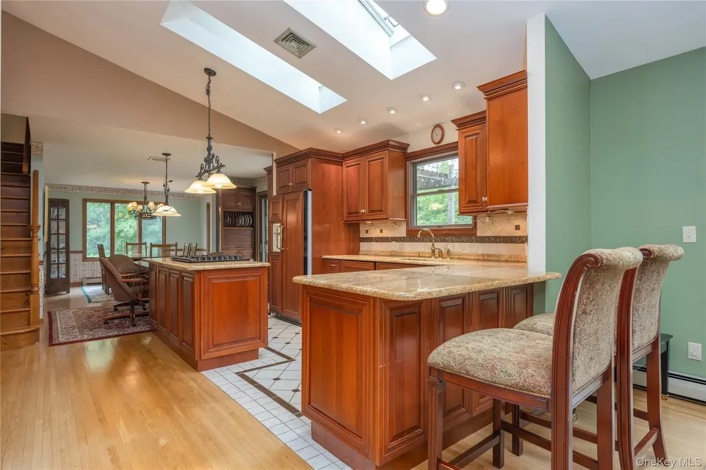 268 W Central Avenue Pearl River NY 10965