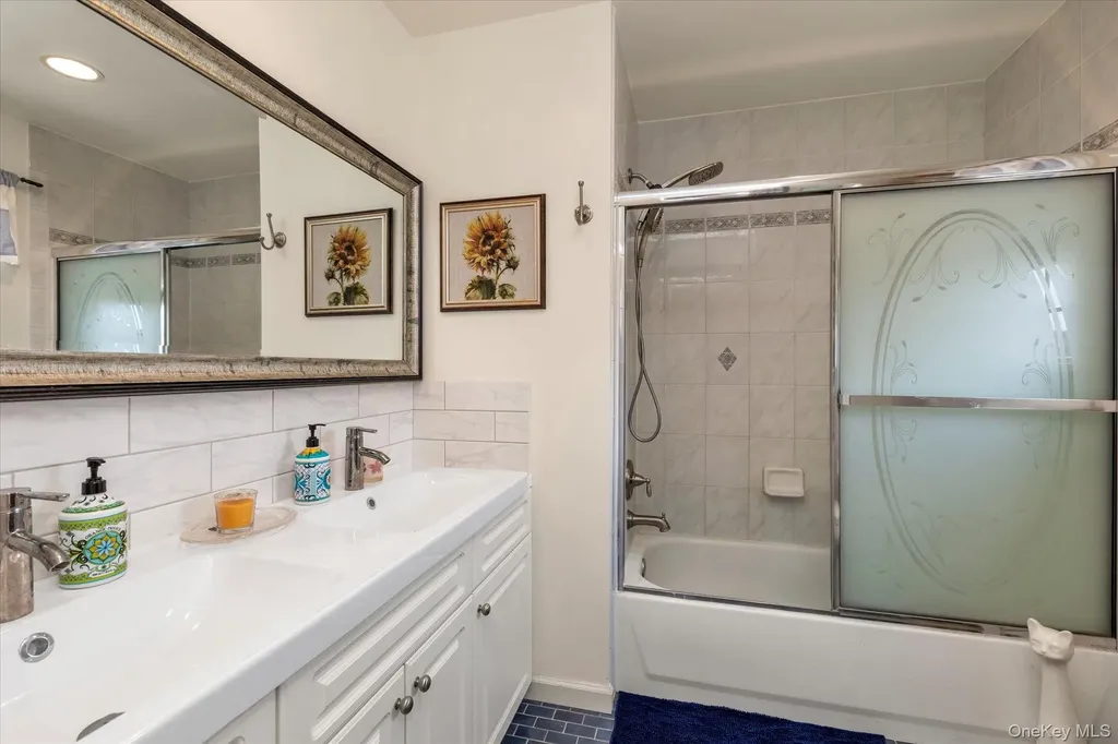 525 11th Street Cedarhurst NY 11516
