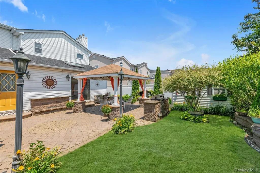 525 11th Street Cedarhurst NY 11516