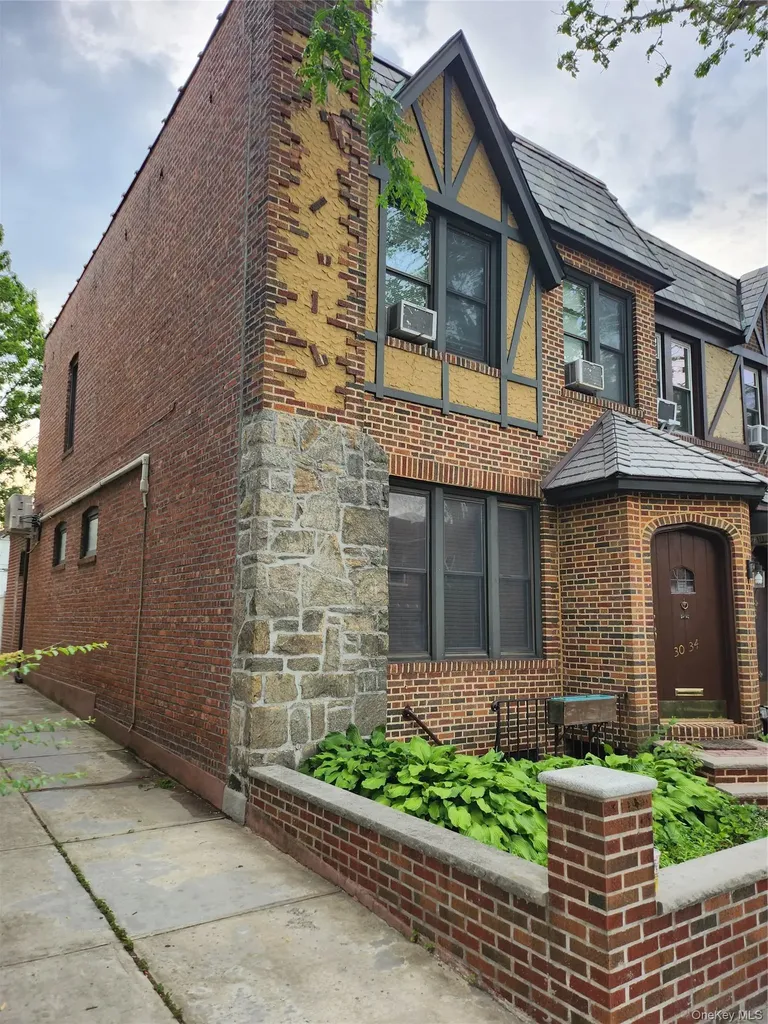 30-34 85th Street East Elmhurst NY 11370