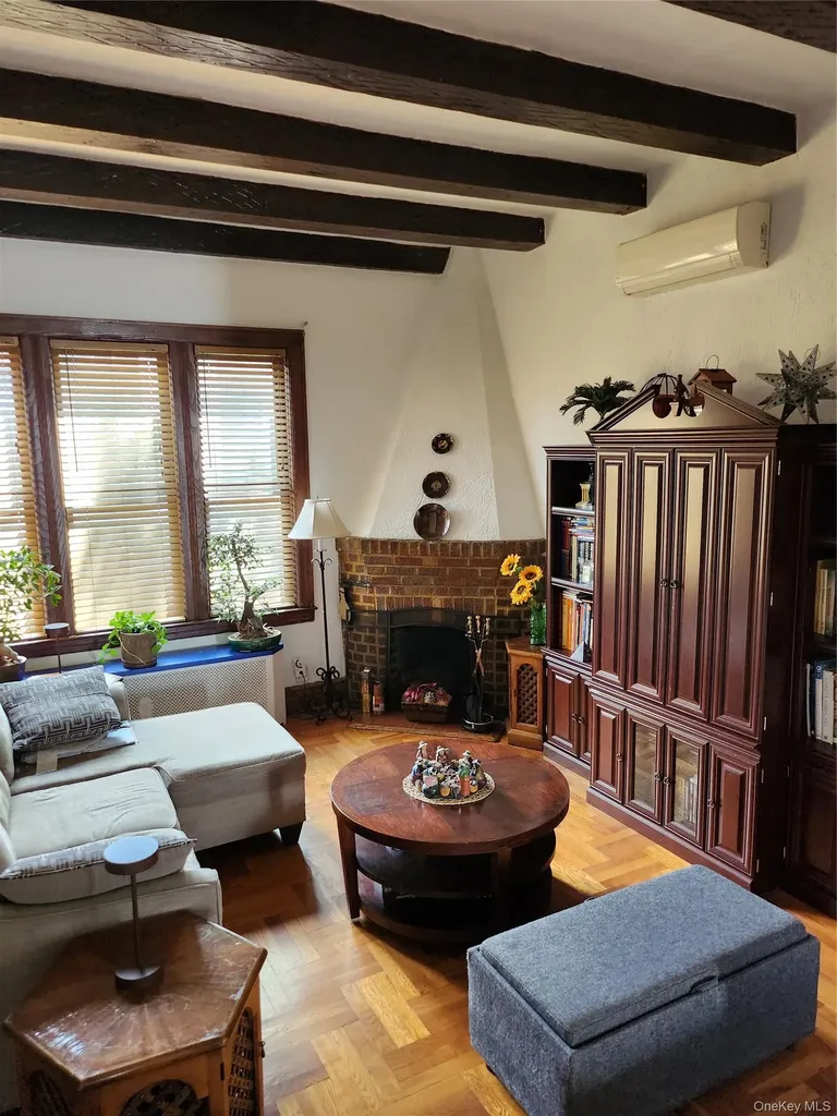 30-34 85th Street East Elmhurst NY 11370