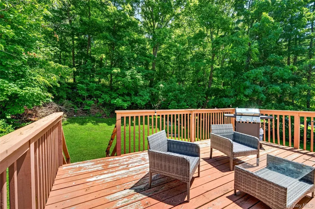 116 Chestnut Ridge Road Mahopac NY 10541