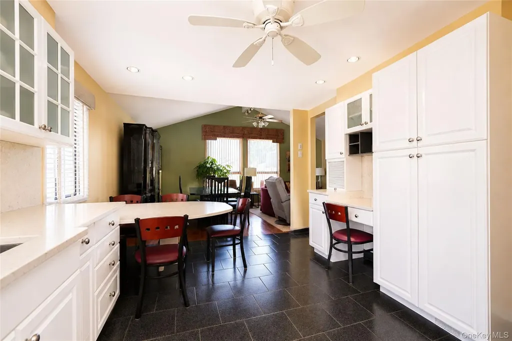 47 Stanley Circle Staten Island NY 10308