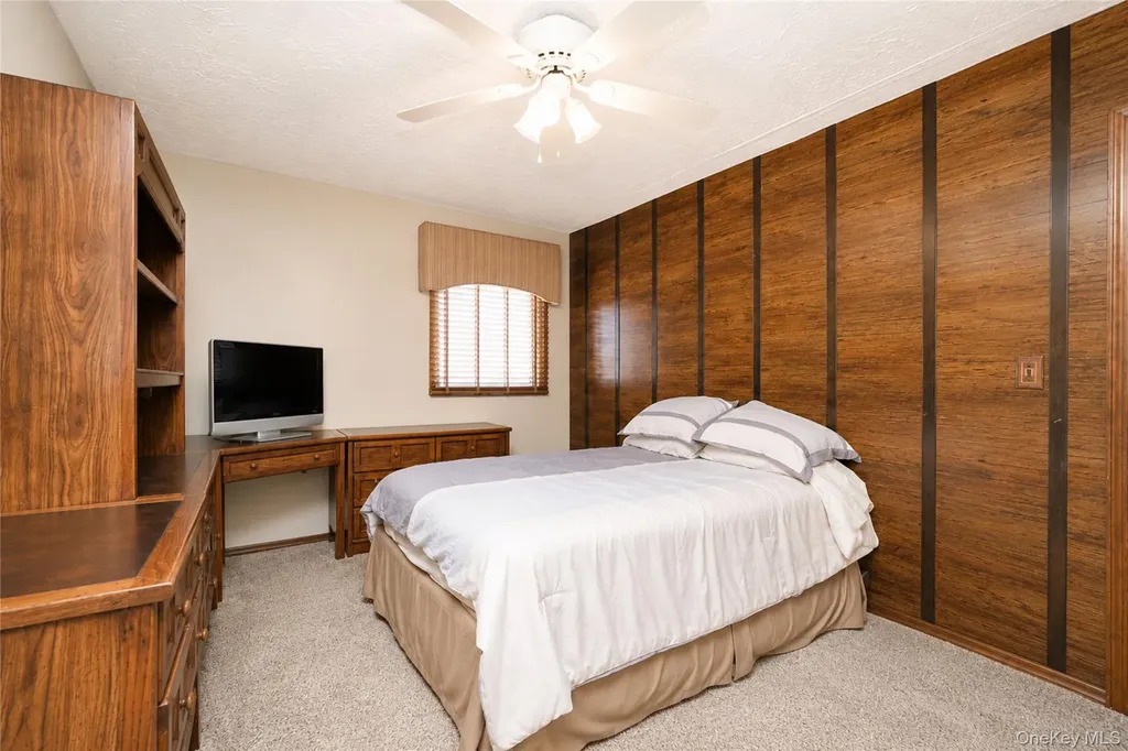 47 Stanley Circle Staten Island NY 10308