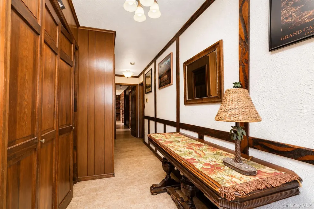47 Stanley Circle Staten Island NY 10308