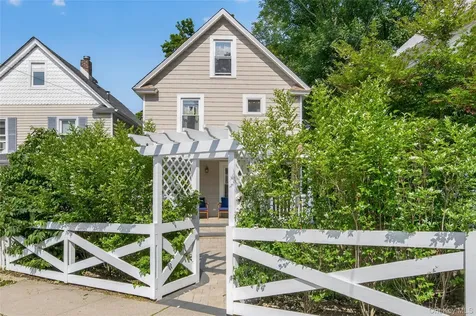 96 School Street Oyster Bay NY 11771