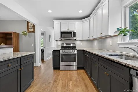 96 School Street Oyster Bay NY 11771