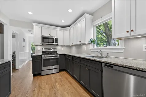 96 School Street Oyster Bay NY 11771