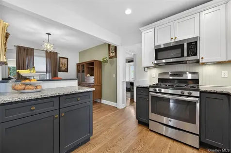 96 School Street Oyster Bay NY 11771