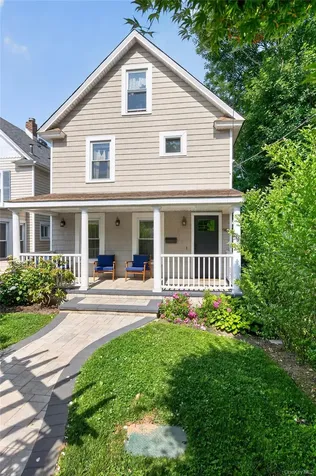 96 School Street Oyster Bay NY 11771