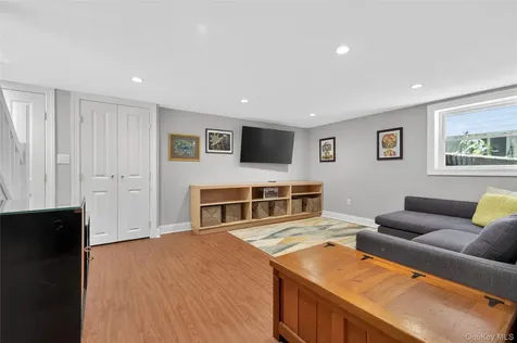 96 School Street Oyster Bay NY 11771