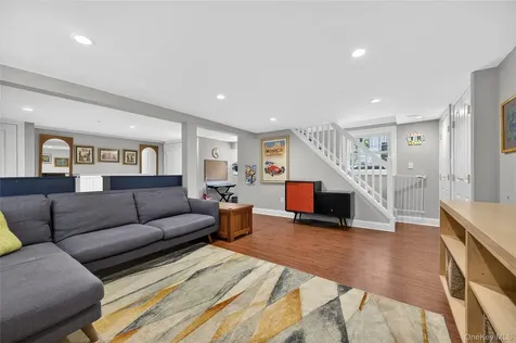 96 School Street Oyster Bay NY 11771