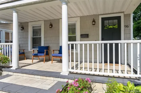 96 School Street Oyster Bay NY 11771