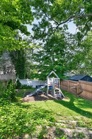 96 School Street Oyster Bay NY 11771