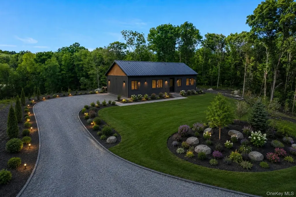 625 Traver Road Pleasant Valley NY 12569