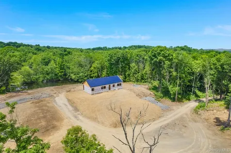 625 Traver Road Pleasant Valley NY 12569