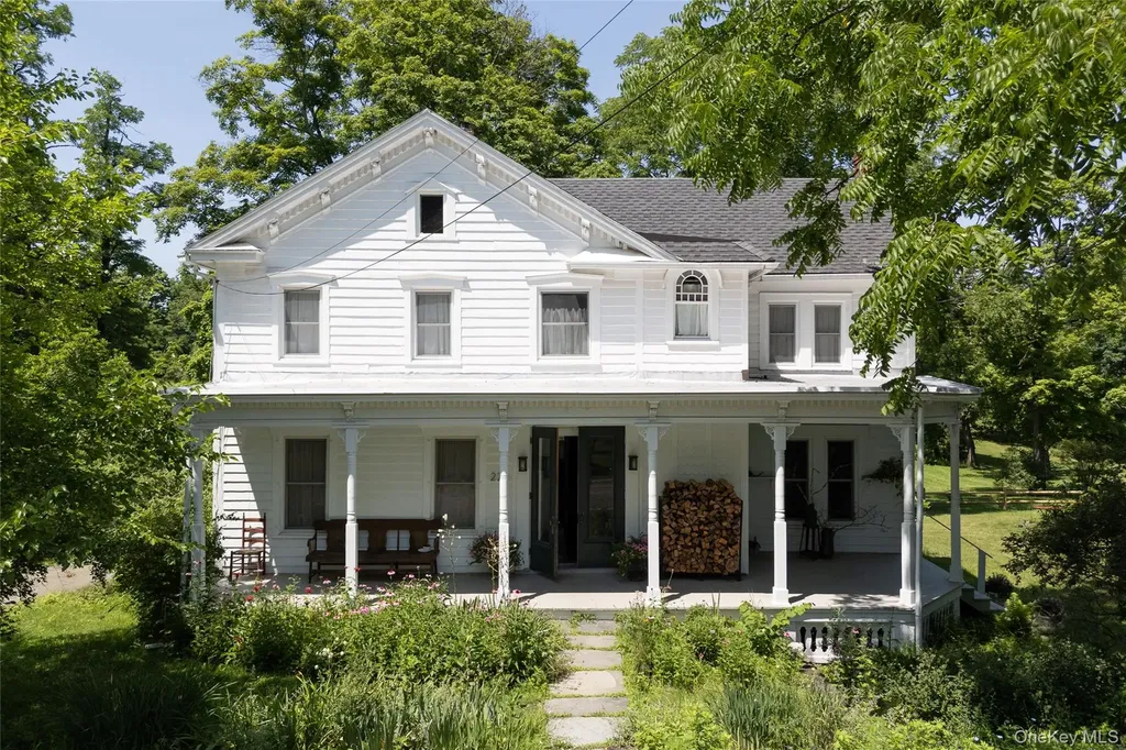 228 Main Street Germantown NY 12526
