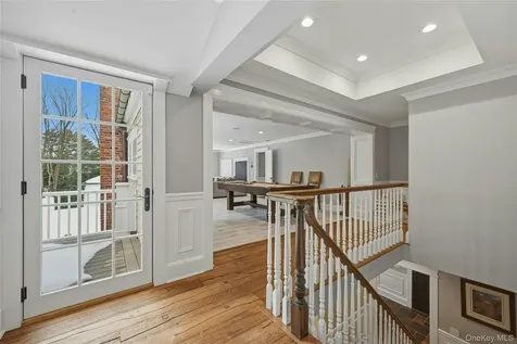 192 Burtis Lane Muttontown NY 11791