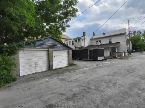 4 N Main Street Harriman NY 10926