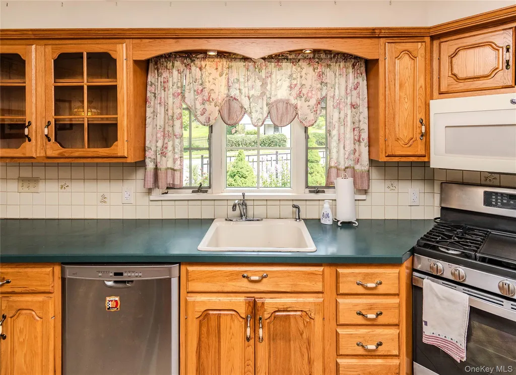 119 Husted Avenue Peekskill NY 10566