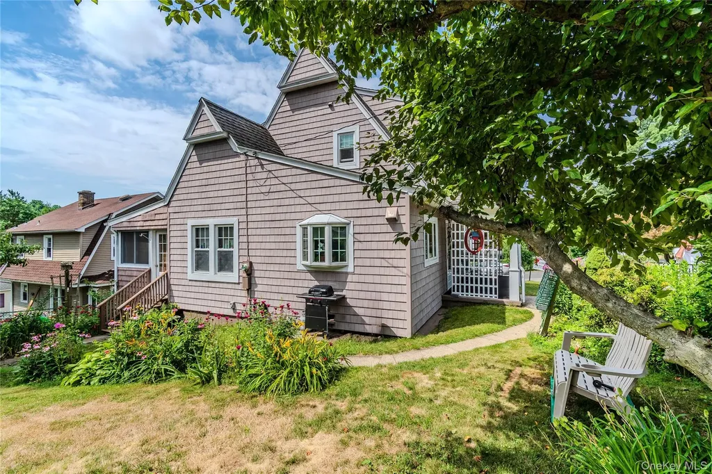 119 Husted Avenue Peekskill NY 10566