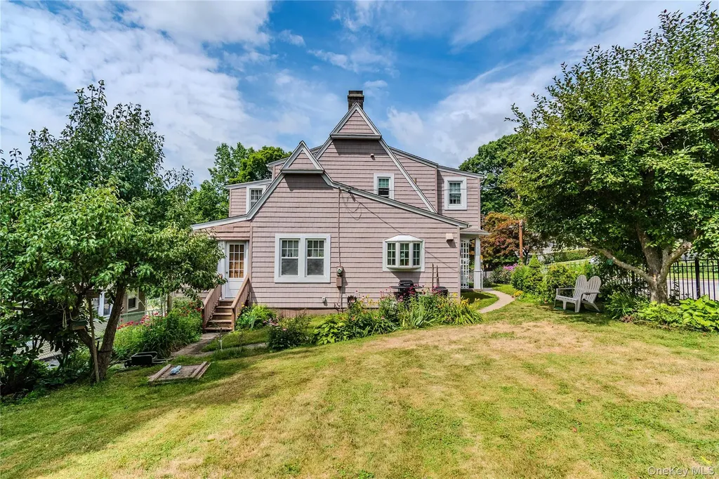 119 Husted Avenue Peekskill NY 10566
