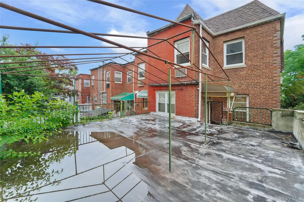 1402 E 37th Street Brooklyn NY 11210