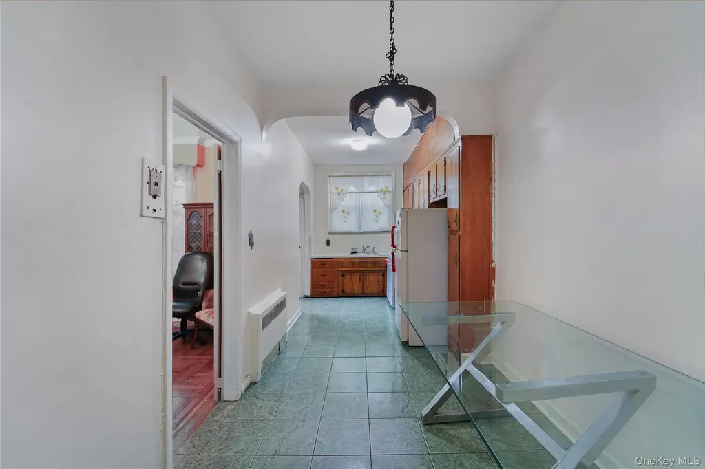 1402 E 37th Street Brooklyn NY 11210