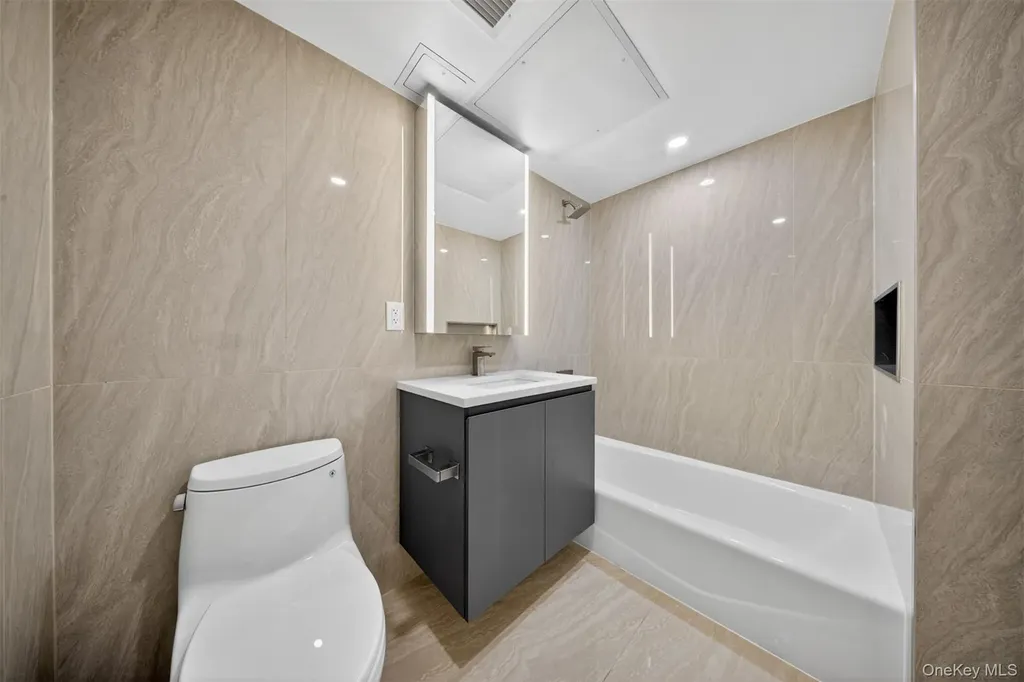 3371 Prince Street Flushing NY 11354