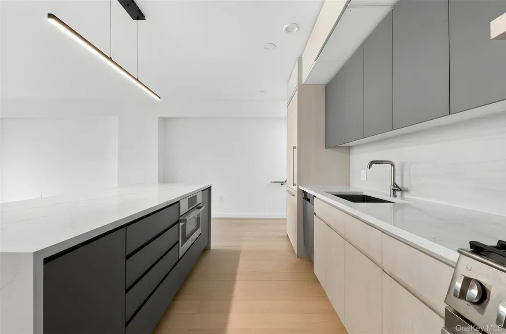 3371 Prince Street Flushing NY 11354