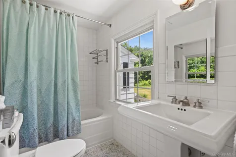 137 Boway Road South Salem NY 10590