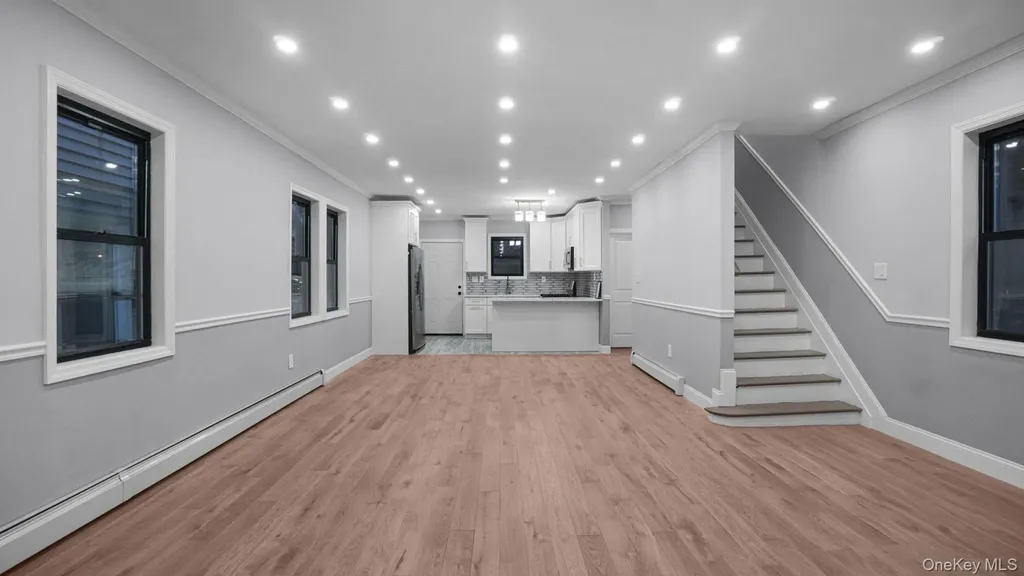 128 E 238th Street Bronx NY 10470