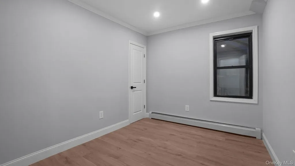 128 E 238th Street Bronx NY 10470