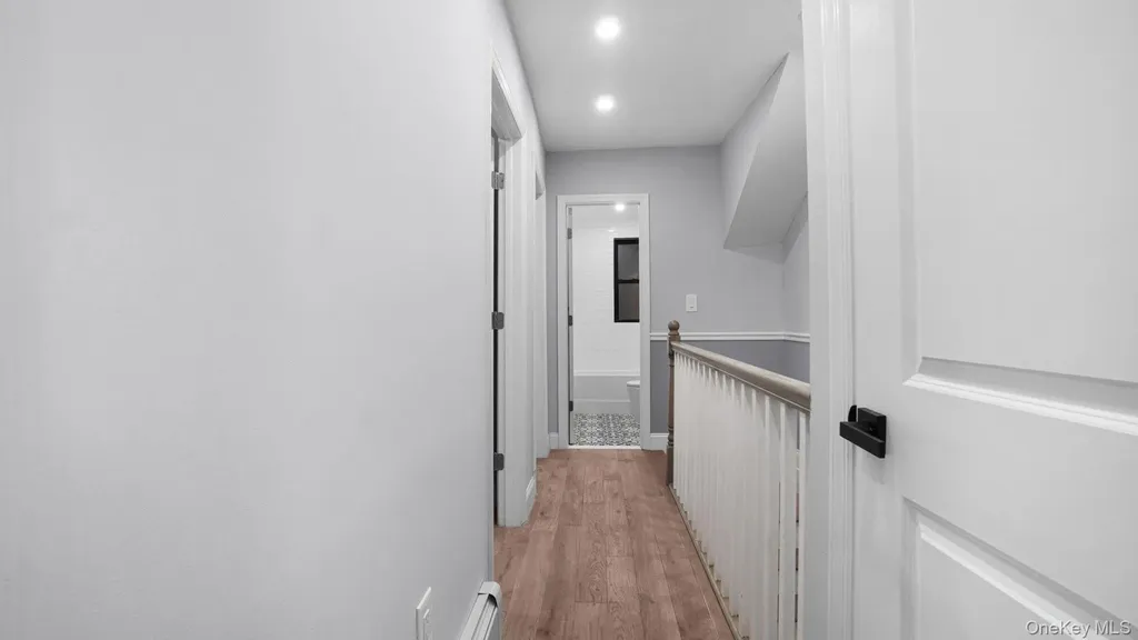 128 E 238th Street Bronx NY 10470