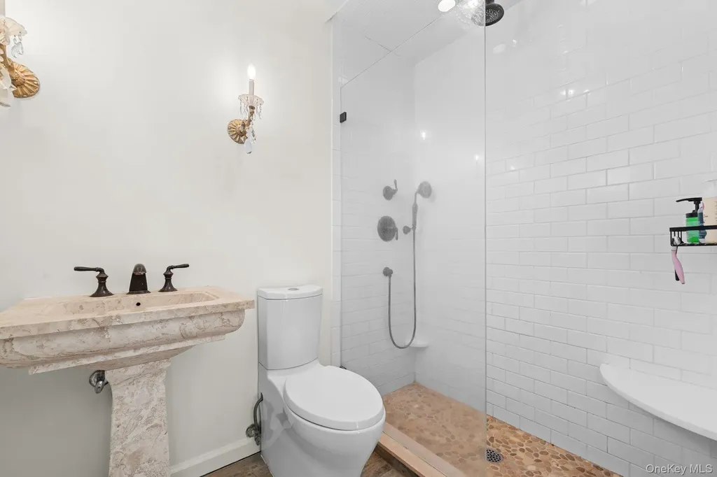 84 Evergreen Avenue East Moriches NY 11940