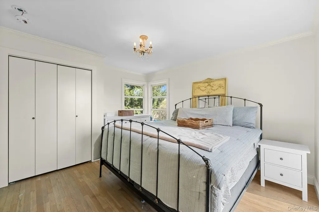 84 Evergreen Avenue East Moriches NY 11940