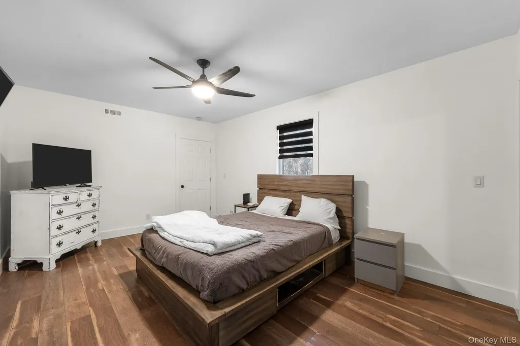 84 Evergreen Avenue East Moriches NY 11940