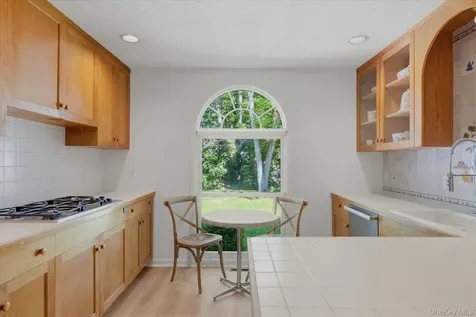 44 Georgica Close Road East Hampton NY 11937