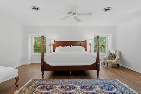 44 Georgica Close Road East Hampton NY 11937